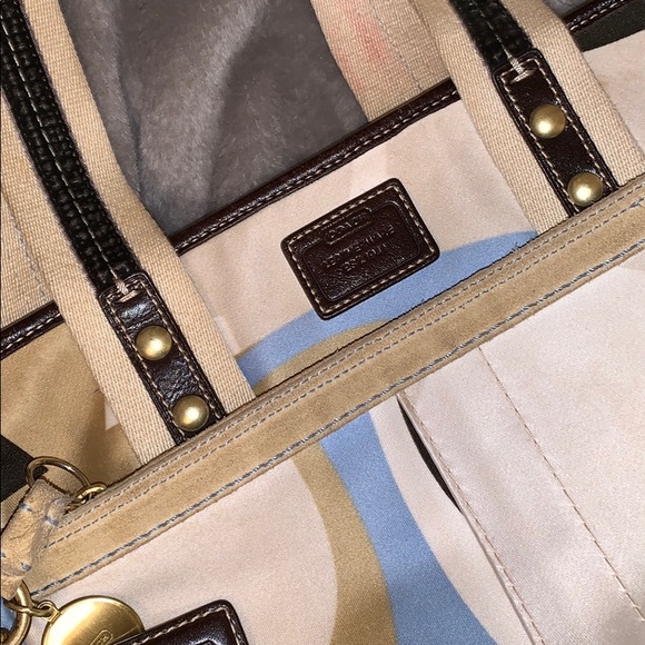 Coach purse - Picture 2 of 5